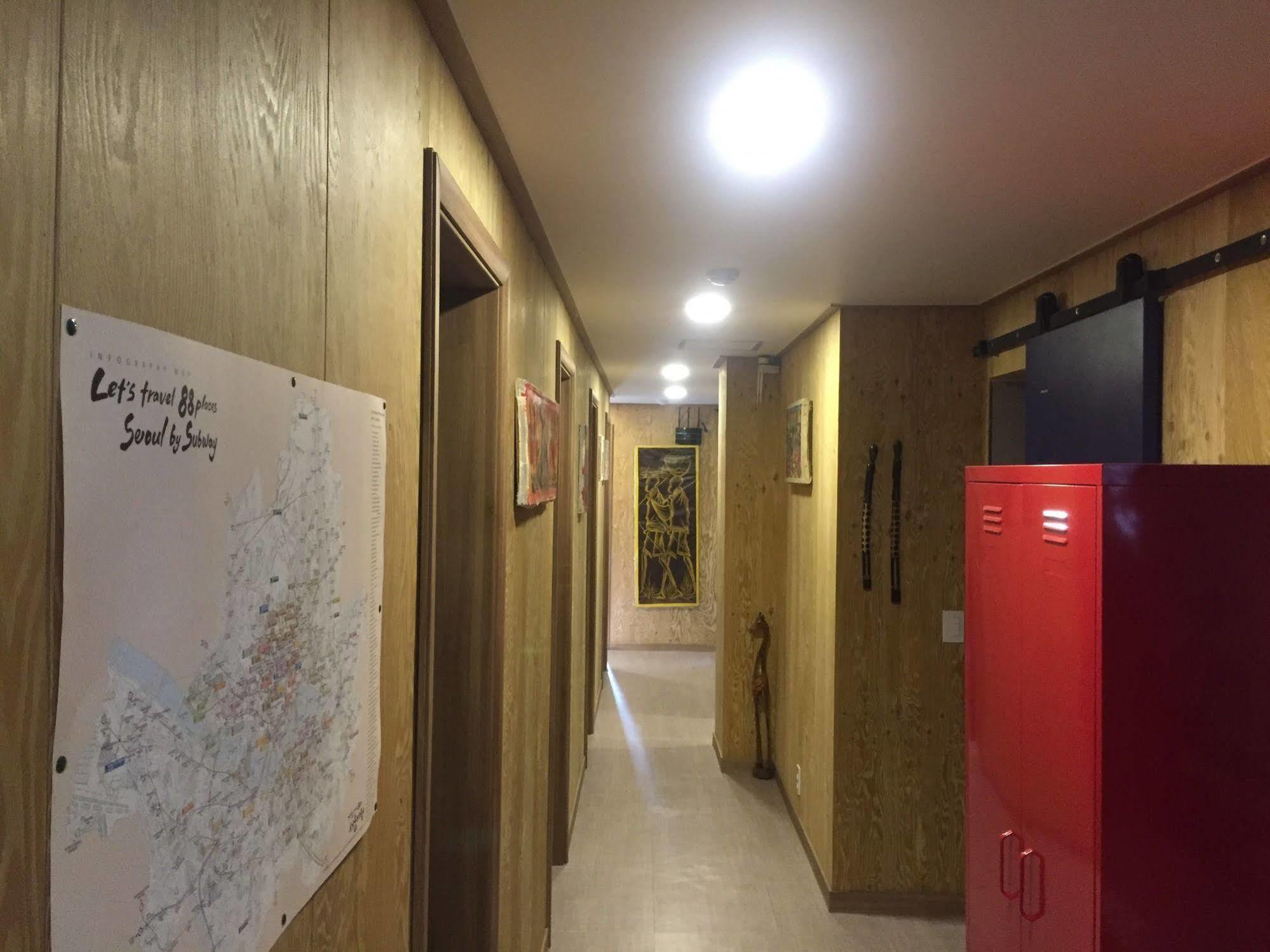 Backpackers Inside Hostel Seoul Exterior photo