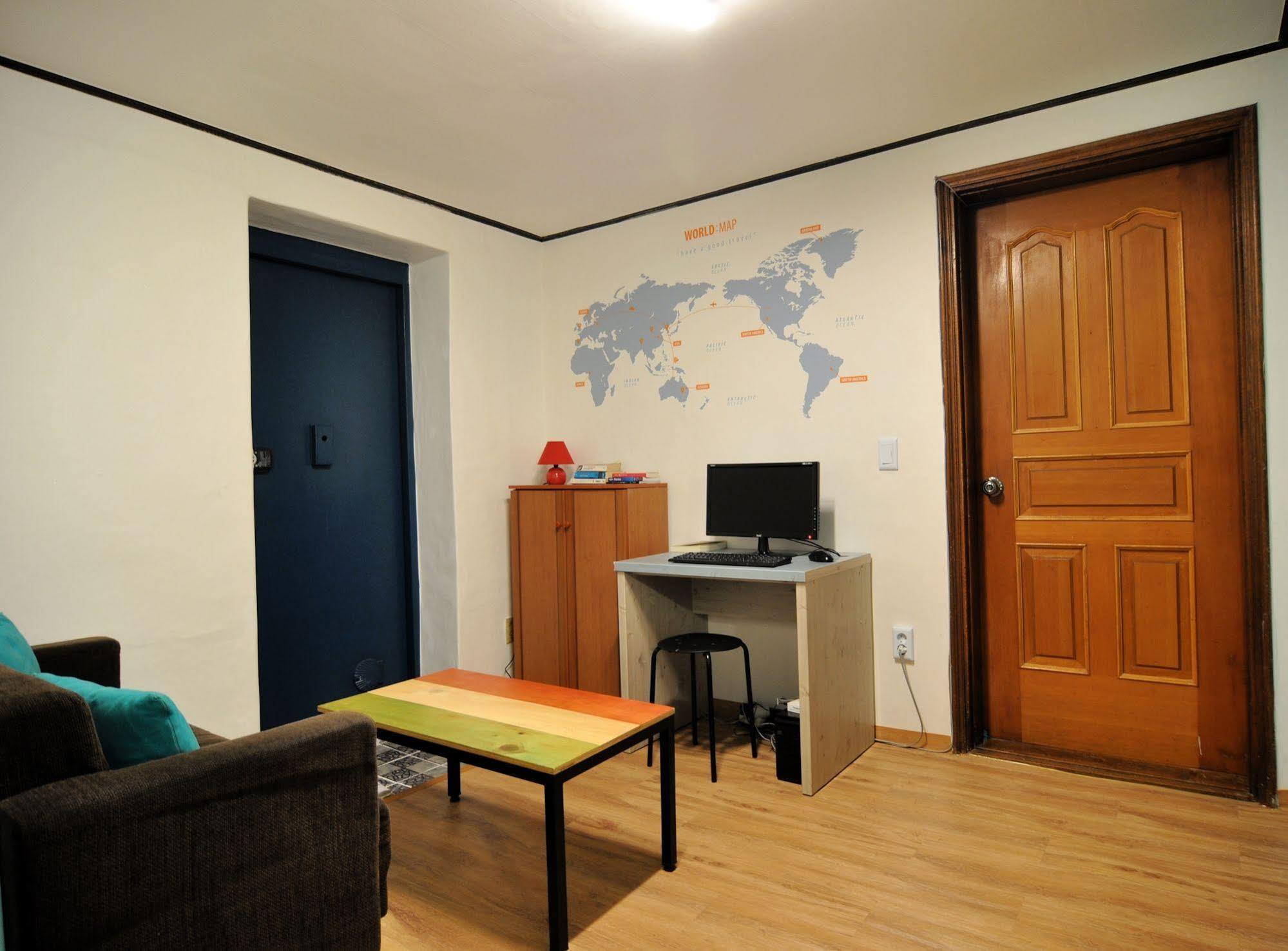 Backpackers Inside Hostel Seoul Exterior photo